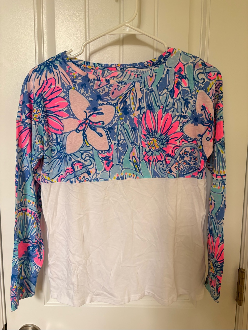 Lilly Pulitzer-Finn top-Pop up got your back-long Sleeve - White, Pink & Blue